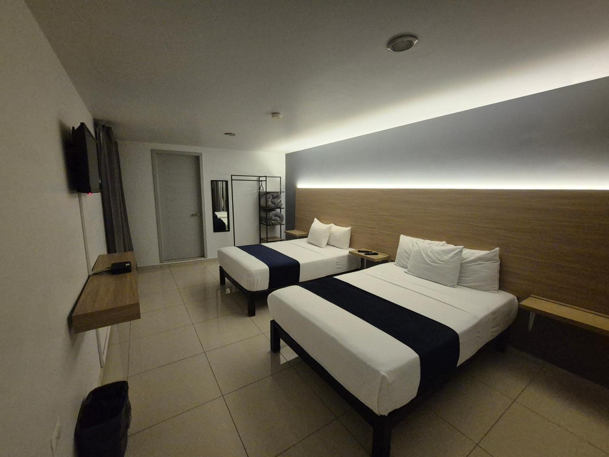 Hotel Casa Galeana Centro Con Estacionamiento Privado Aguascalientes Ngoại thất bức ảnh